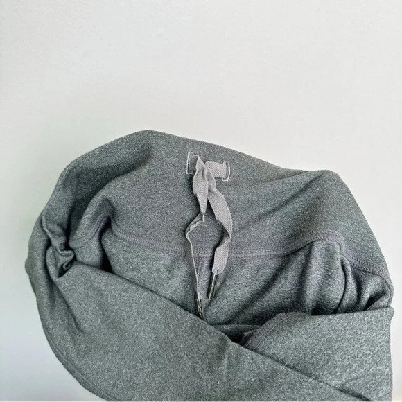 Lululemon Size 6 Relaxed Fit Pant Heathered Deep Camo Green Pant - Picture 10 of 15